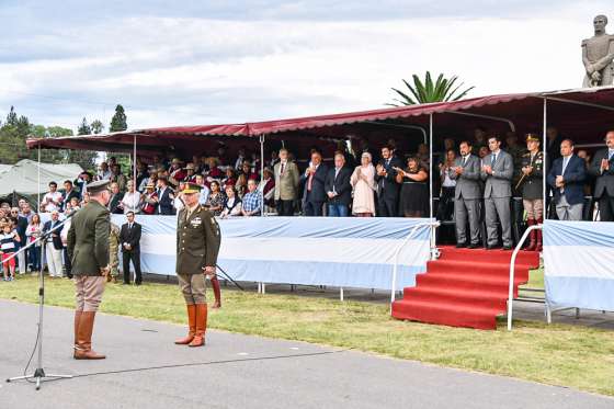 Urtubey participó en el juramento del nuevo jefe de la V Brigada de Montaña del Ejército